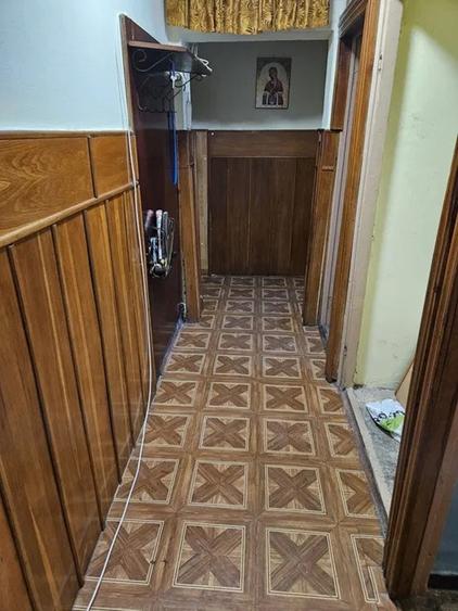 Apartament cu 3 camere semidecomandat în Km 4-5