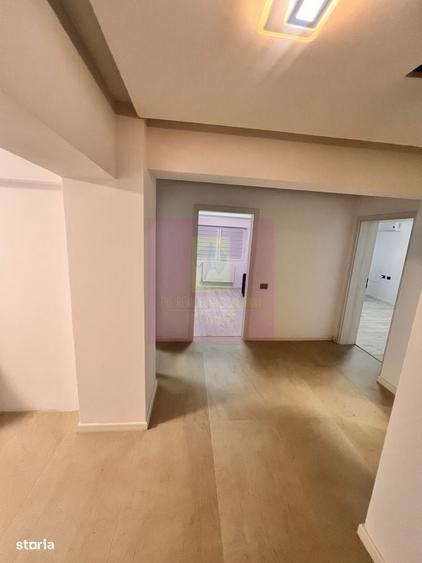 Apartament cu 3 camere decomandat în Decebal