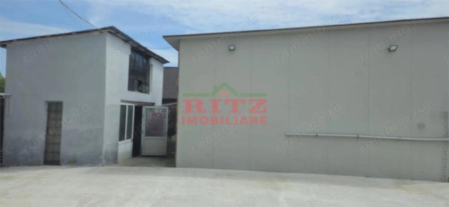 Spațiu comercial, de 250 mp, în Studina