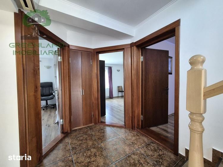 Casă cu 6 camere cu Teren 1100 Mp în Bucium