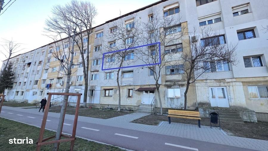 Apartament cu 2 camere semidecomandat, mobilat în Central