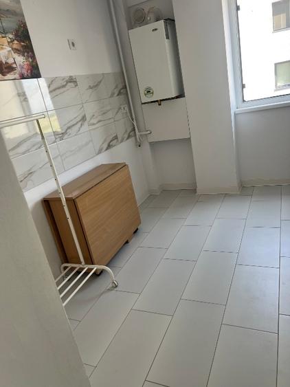 Apartament cu 2 camere decomandat, mobilat în Miroslava