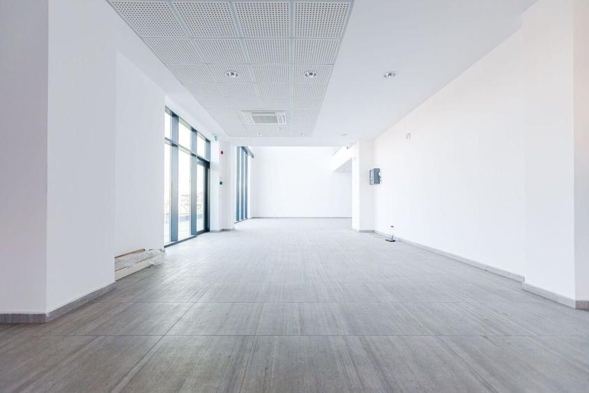 Spațiu comercial, de 84.400001525879 mp, în Complex Studențesc