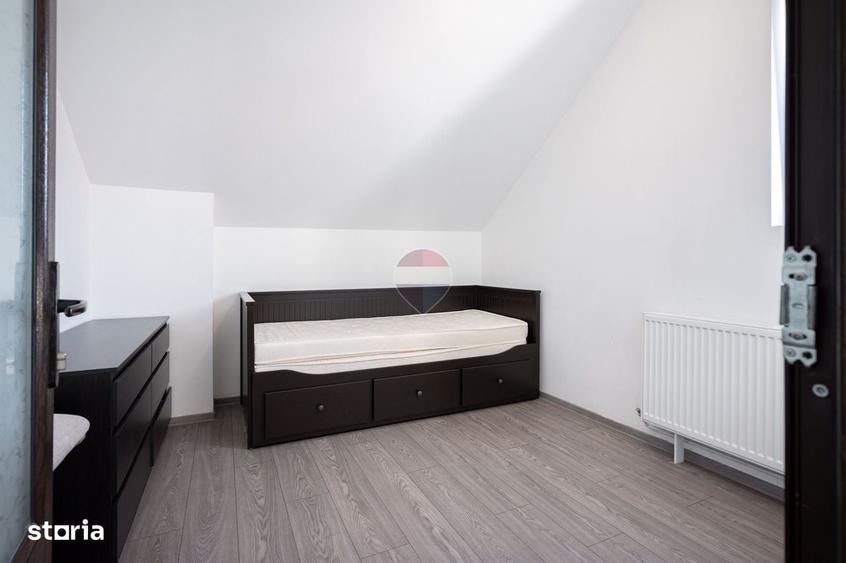 Casă cu 3 camere în Sânpetru