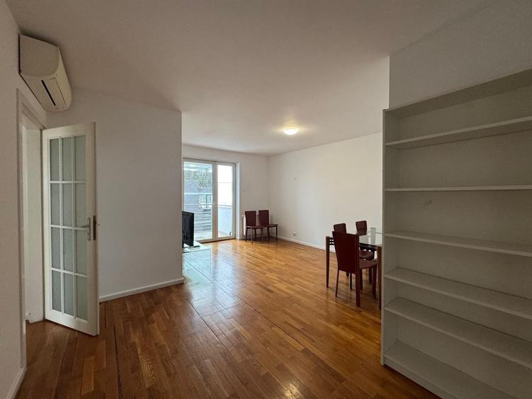 Apartament cu 3 camere decomandat în Aviatorilor