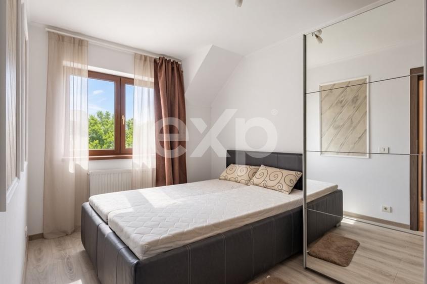Duplex cu 4 camere cu Canalizare în Dumbrăvița