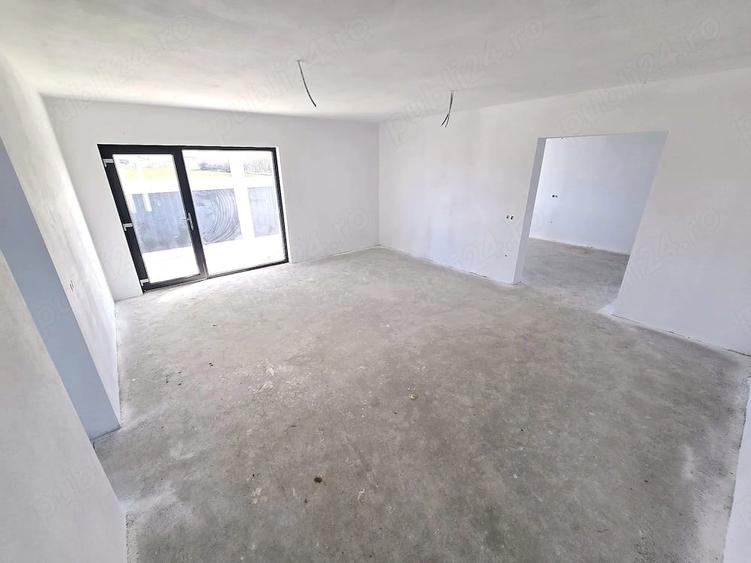 Casă cu 4 camere cu Teren 465 Mp în Odoreu
