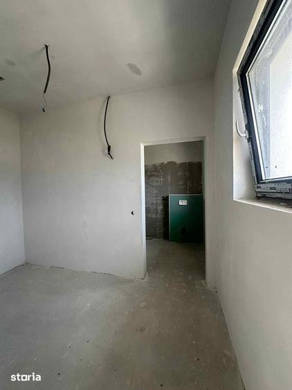 Casă cu 4 camere decomandat cu Teren 525 Mp în Central