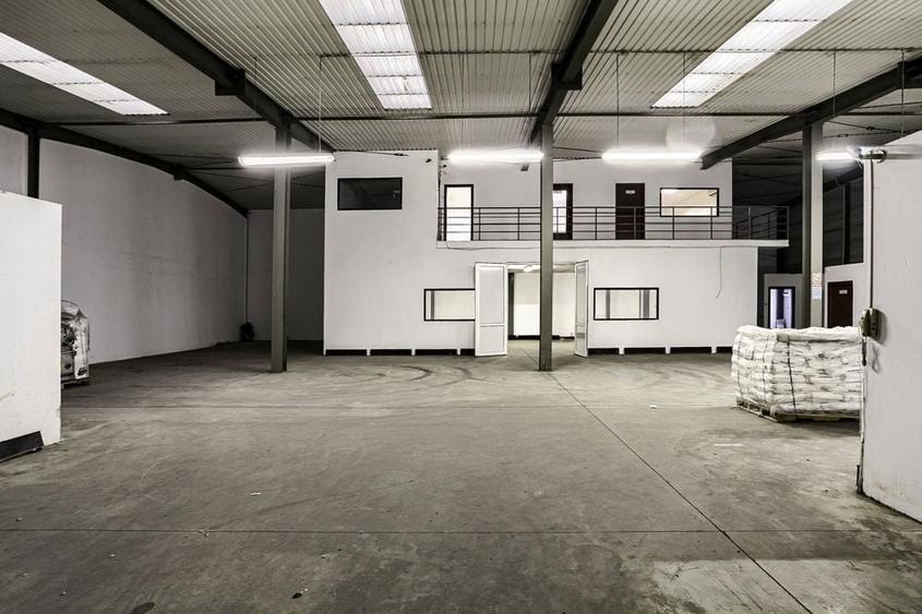 Hala industriala de inchiriat 627 mp in Arad, Comision 0% - 8