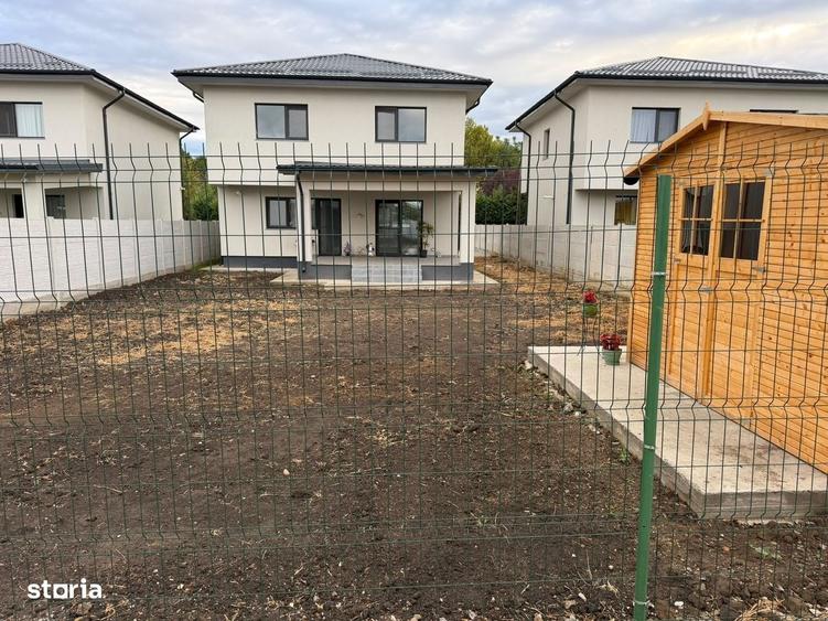 Casă cu 4 camere cu Teren 400 Mp în Clinceni