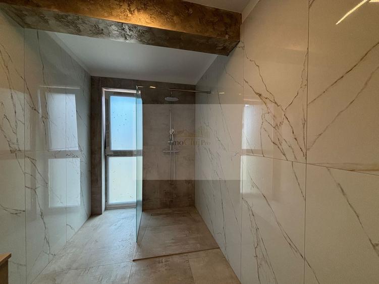 Apartament cu 3 camere semidecomandat, mobilat în Gheorgheni