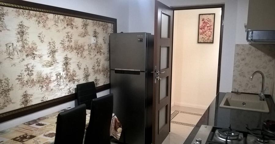 Apartament cu 3 camere decomandat, mobilat în Libertății