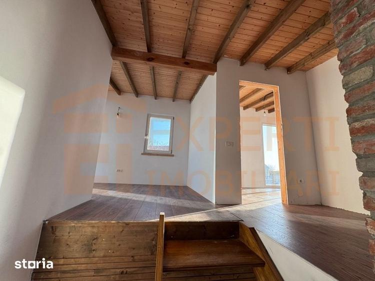 Casă cu 4 camere cu Teren 280 Mp în Central