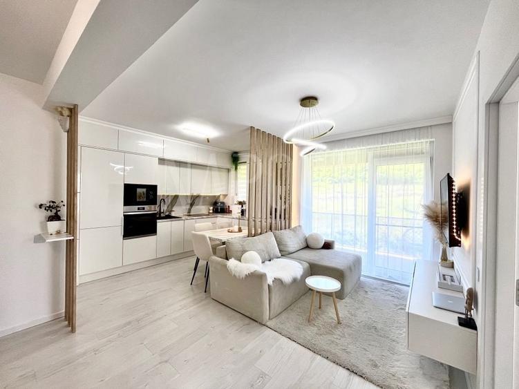 Apartament cu 2 camere semidecomandat în Florești