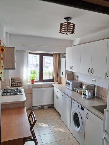 Apartament cu 3 camere decomandat în Ultracentral