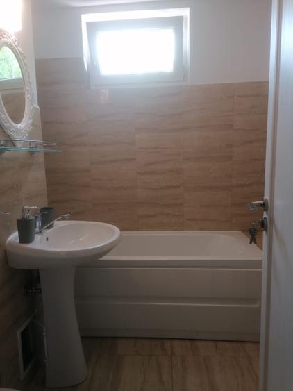 Apartament cu 2 camere decomandat în Precista