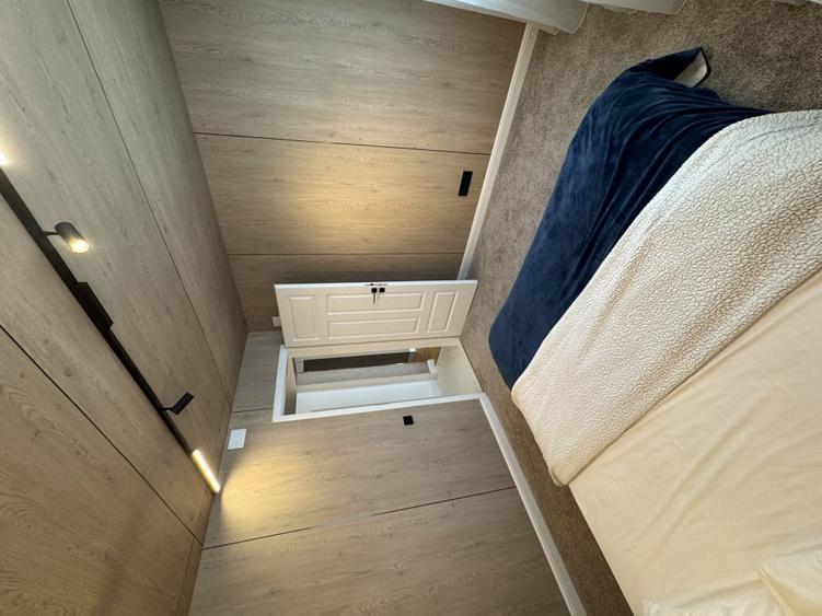 Apartament cu 2 camere semidecomandat în Iancului