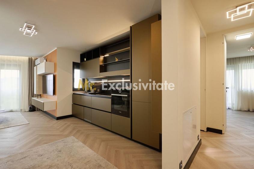 Apartament cu 3 camere decomandat, mobilat în Central