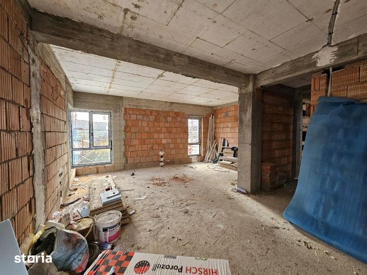 Casă cu 4 camere cu Teren 300 Mp în Dâmbul Rotund