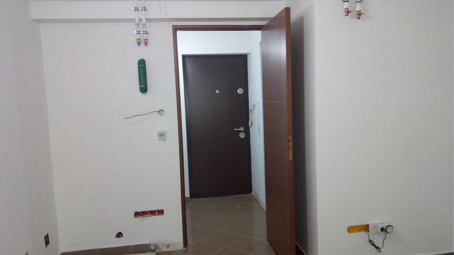 Garsonieră decomandată în Exterior Vest