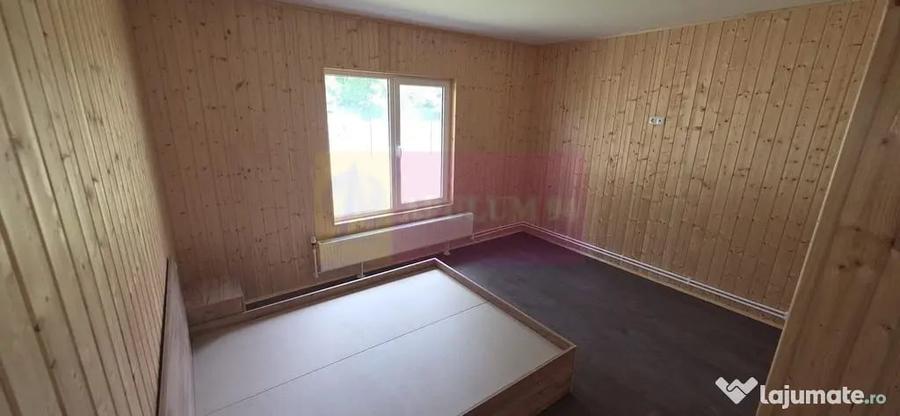 Casă cu 4 camere cu Teren 1001 Mp în Brebu