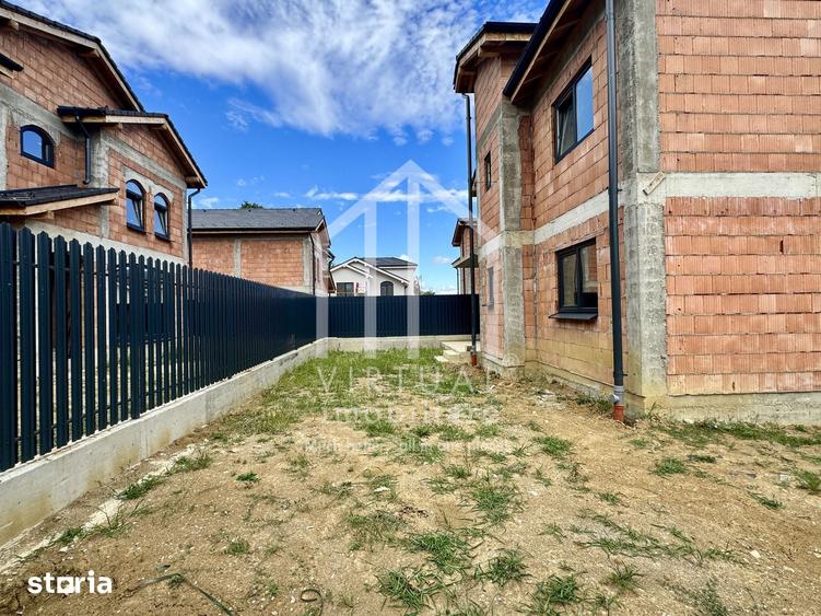 Casă cu 4 camere cu Teren 290 Mp în Central