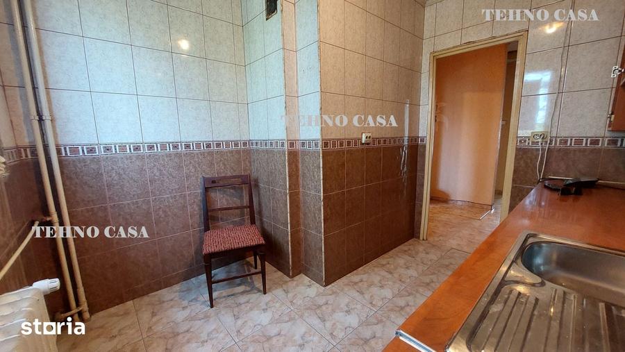 Apartament cu 2 camere decomandat în Ozana