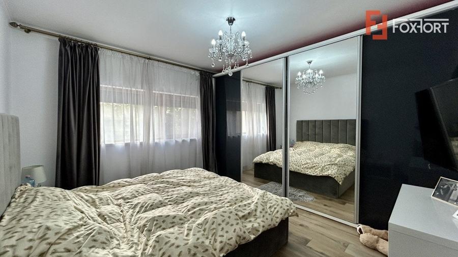 Casă individuală cu 4 camere cu Piscina în Sânandrei
