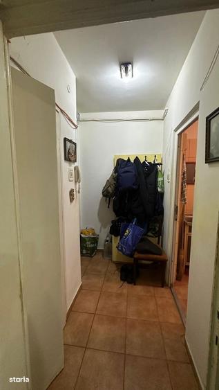 Apartament cu 2 camere semidecomandat în Pajura