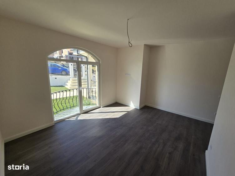 Casă cu 4 camere cu Teren 500 Mp în Corunca