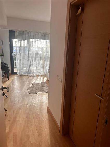 Apartament cu 3 camere decomandat, mobilat în Apollo