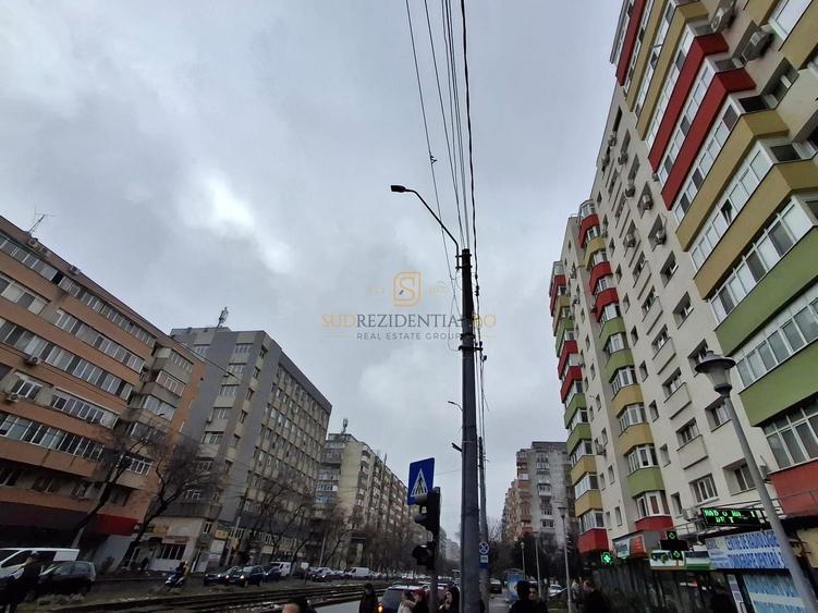 Apartament cu 4 camere decomandat în Rahova