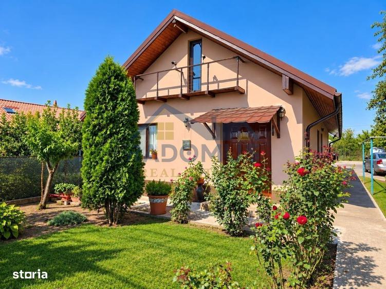 Casă cu 3 camere decomandat în Șipotu