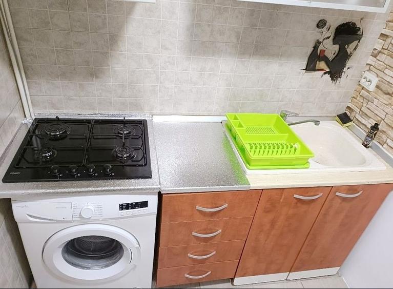 Garsonieră decomandată în Micro 40