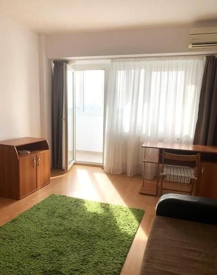 Garsonieră decomandată, mobilată în Titulescu