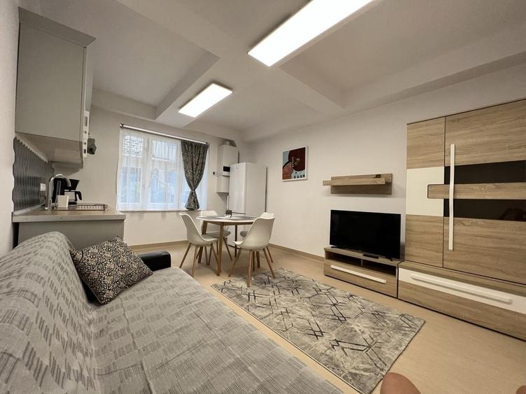 Apartament cu 2 camere semidecomandat în Grigorescu