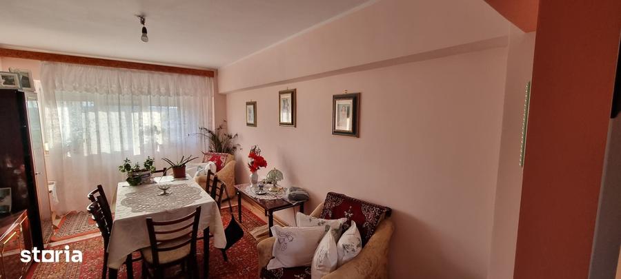 Apartament cu 3 camere în Central