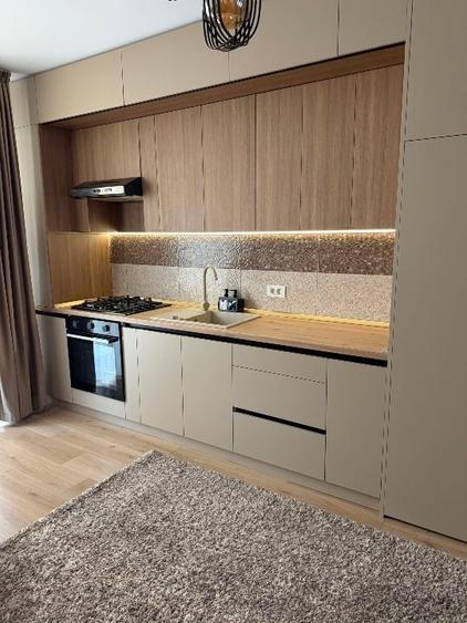 Apartament cu 3 camere semidecomandat, mobilat în Miroslava