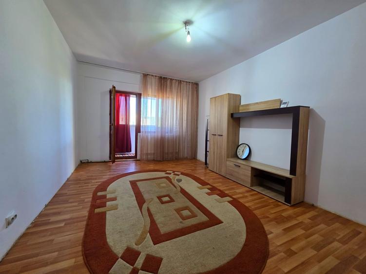 Apartament cu 2 camere decomandat, mobilat în Mircea cel Bătrân