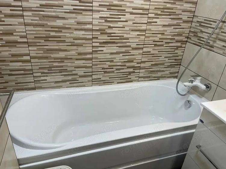 Apartament cu 2 camere decomandat în Văcăresti