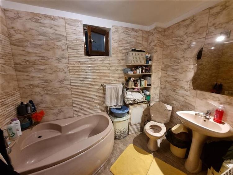 Casă individuală cu 5 camere cu Teren 1232 Mp în Sâncraiu de Mureș
