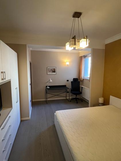 Apartament cu 3 camere decomandat în UTA