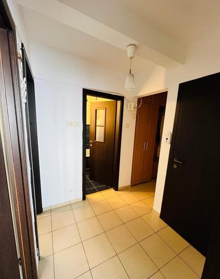 Apartament cu 2 camere decomandat în Brâncoveanu