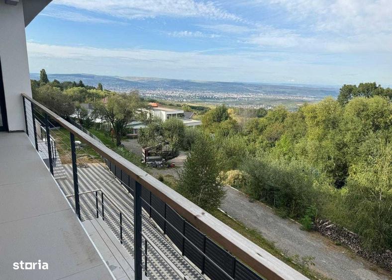 Casă cu 4 camere în Sărădiș