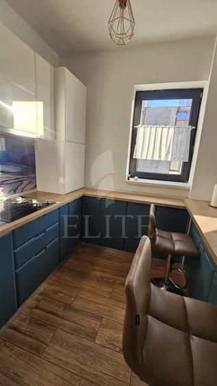 Apartament cu 2 camere semidecomandat, mobilat în Mărăști