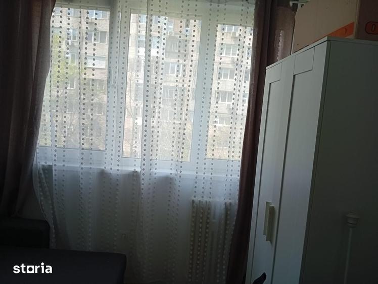 Apartament cu 4 camere în Drumul Taberei