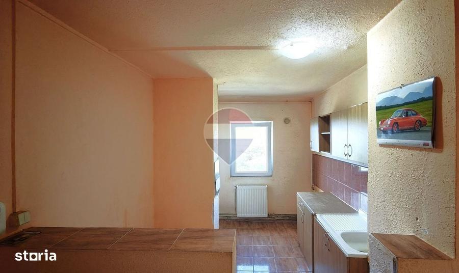 Apartament cu 2 camere semidecomandat în Central
