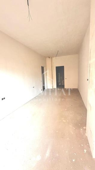 Apartament cu 4 camere în Florești