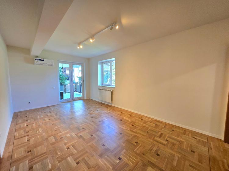 Apartament cu 3 camere în Herăstrău