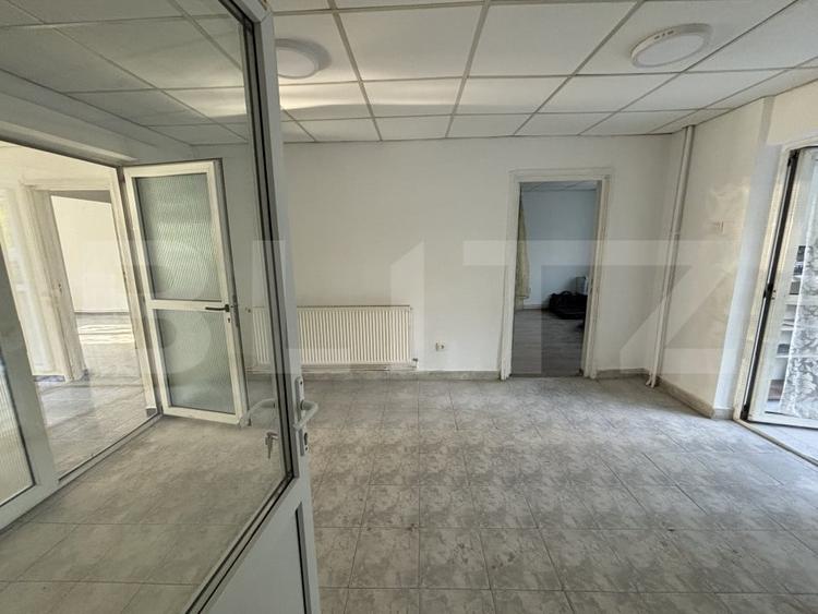 Apartament cu 7 camere decomandat, mobilat în Șimleu Silvaniei